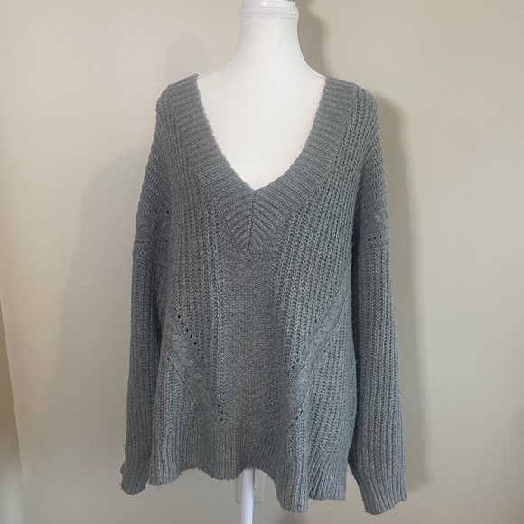 UGG Sweaters - UGG Alva Deep V-Neck‎ Sweater Gray Heather XL Casual Comfy Oversize